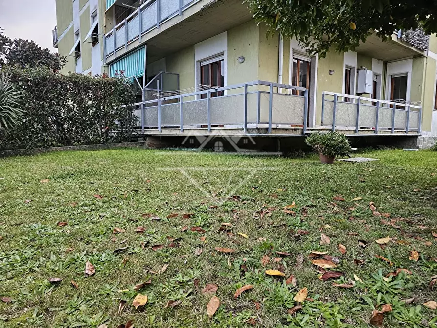 Immagine 19 di Appartamento in vendita  a Castelnuovo Magra