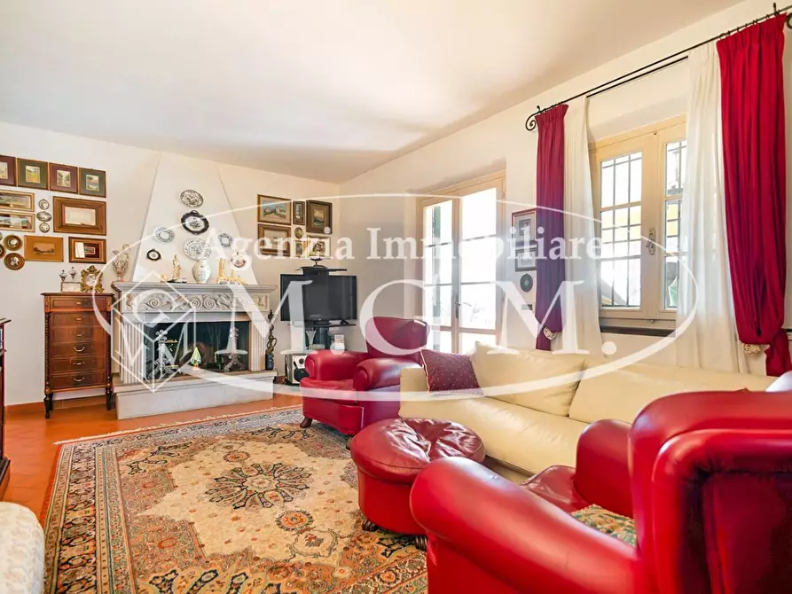 Immagine 11 di Villa in vendita  a Santa Maria A Monte