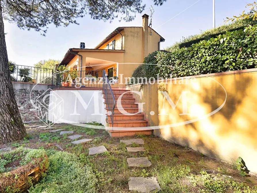 Immagine 4 di Villa in vendita  a Santa Maria A Monte