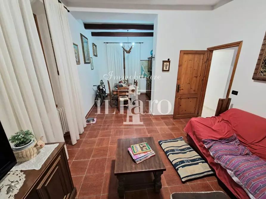 Immagine 8 di Terratetto in vendita  a Campi Bisenzio