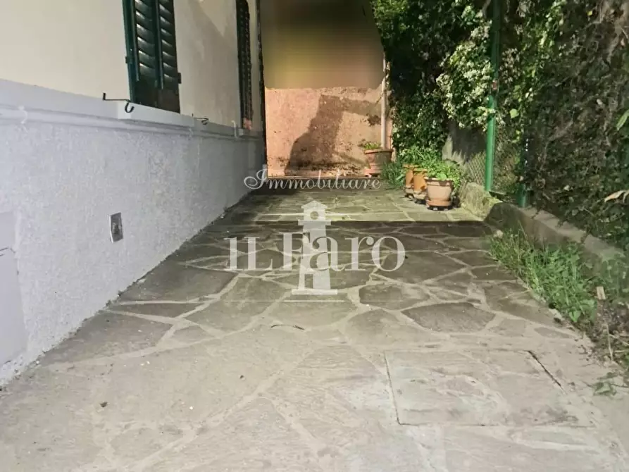 Immagine 2 di Terratetto in vendita  a Campi Bisenzio