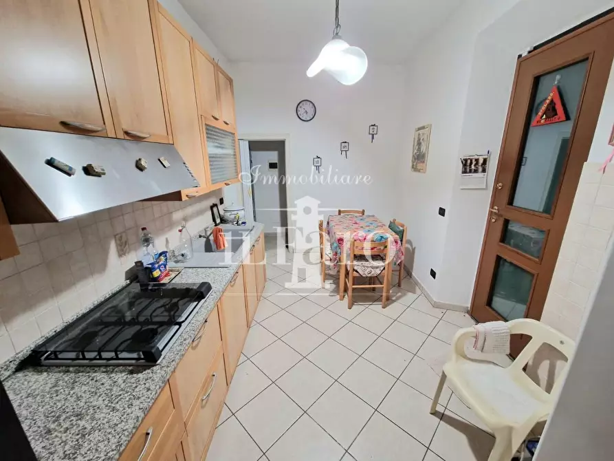 Immagine 12 di Terratetto in vendita  a Campi Bisenzio