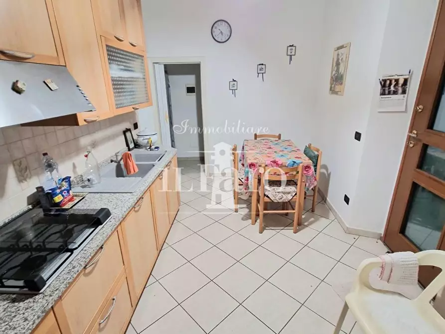 Immagine 13 di Terratetto in vendita  a Campi Bisenzio