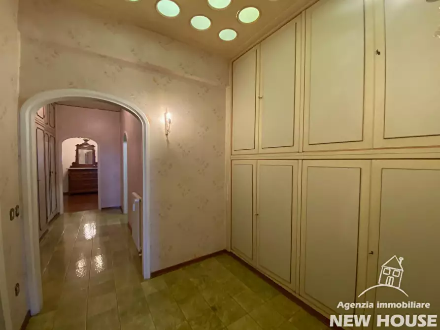 Immagine 47 di Mansarda in vendita  a Pisa