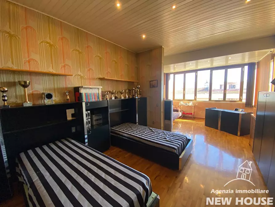 Immagine 67 di Mansarda in vendita  a Pisa