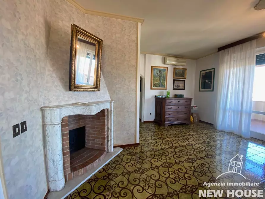 Immagine 16 di Mansarda in vendita  a Pisa