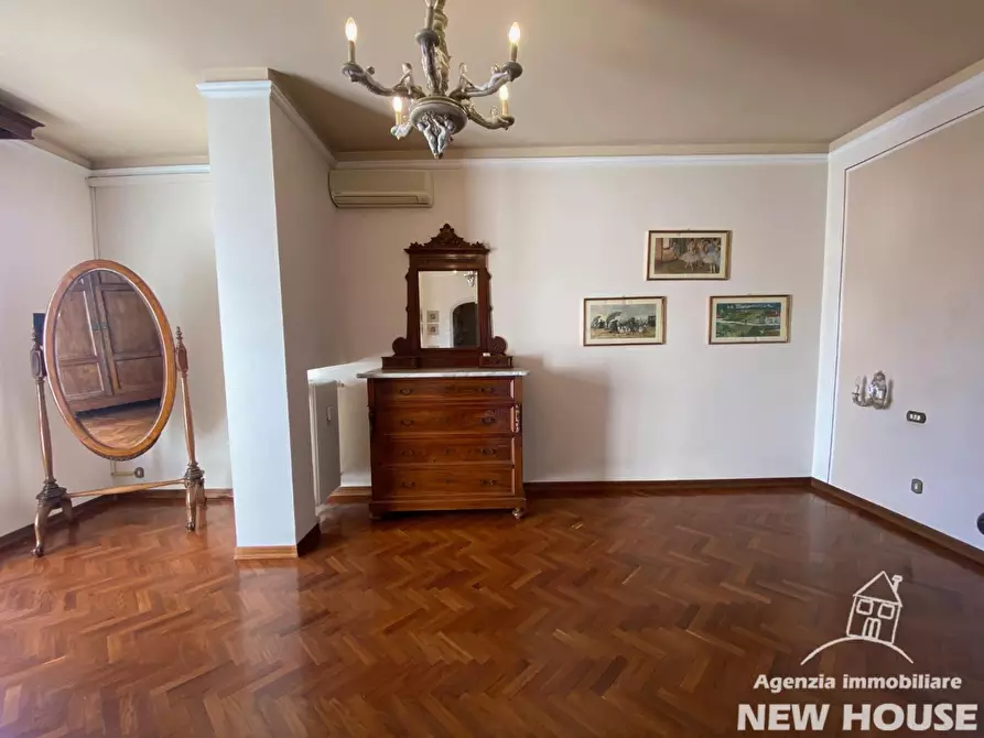 Immagine 58 di Mansarda in vendita  a Pisa