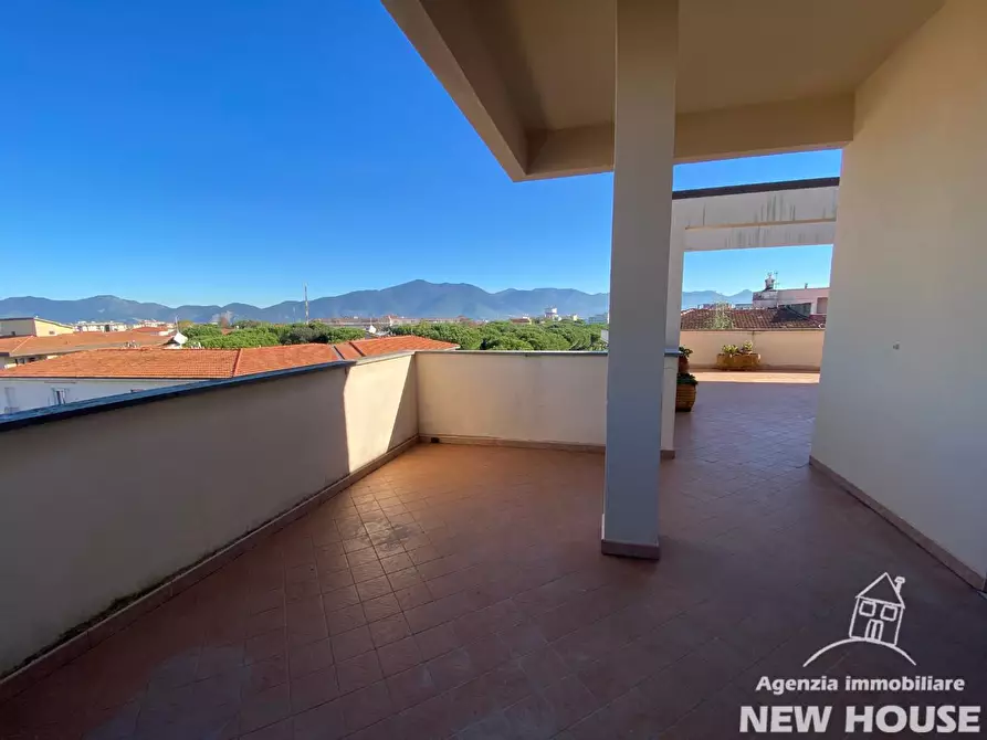 Immagine 88 di Mansarda in vendita  a Pisa