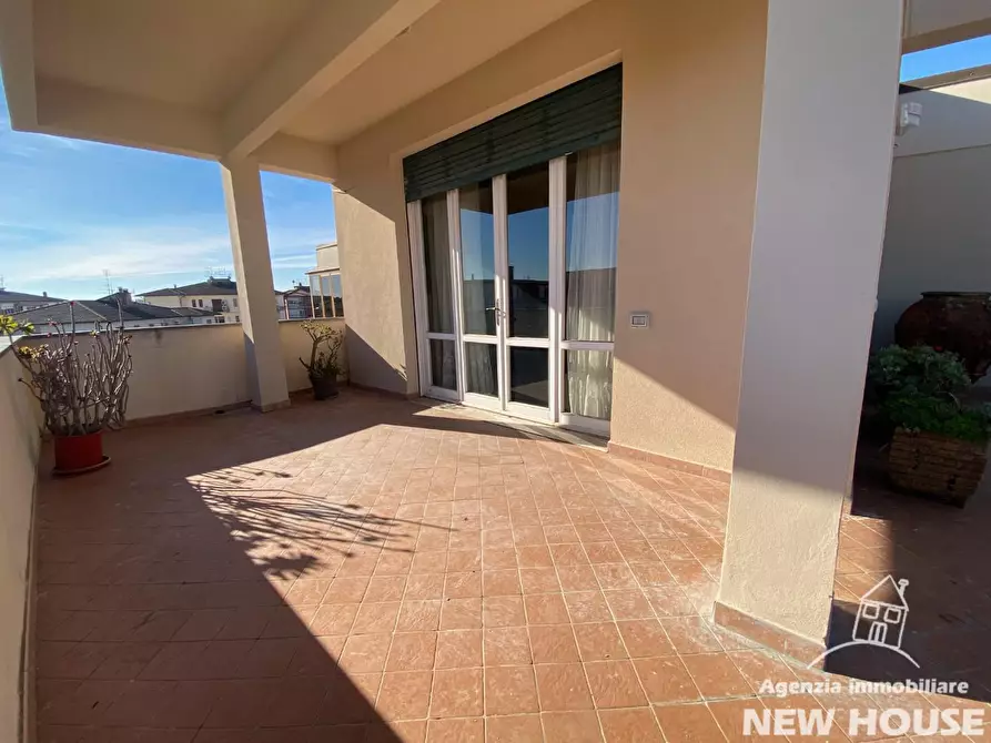 Immagine 85 di Mansarda in vendita  a Pisa