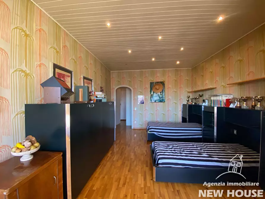 Immagine 72 di Mansarda in vendita  a Pisa