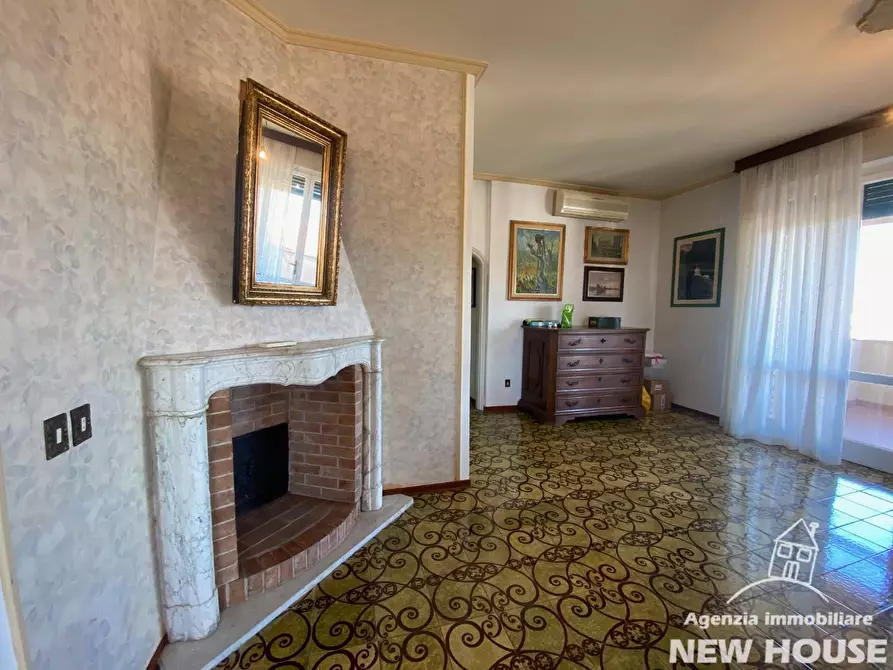 Immagine 15 di Mansarda in vendita  a Pisa