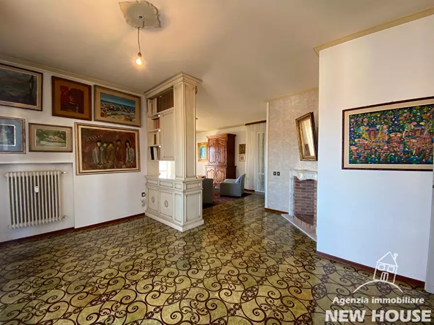 Immagine 22 di Mansarda in vendita  a Pisa