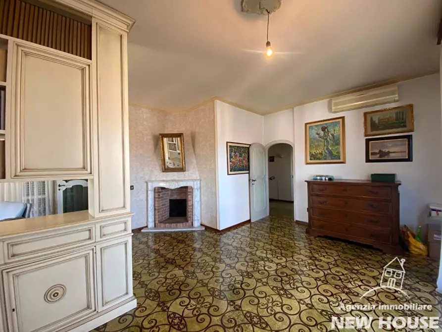 Immagine 25 di Mansarda in vendita  a Pisa