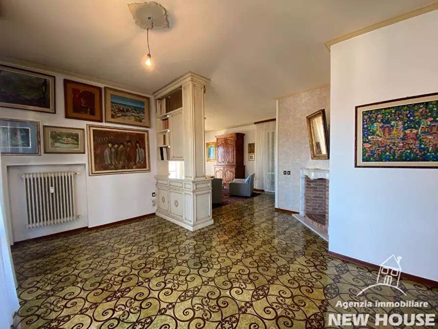 Immagine 21 di Mansarda in vendita  a Pisa