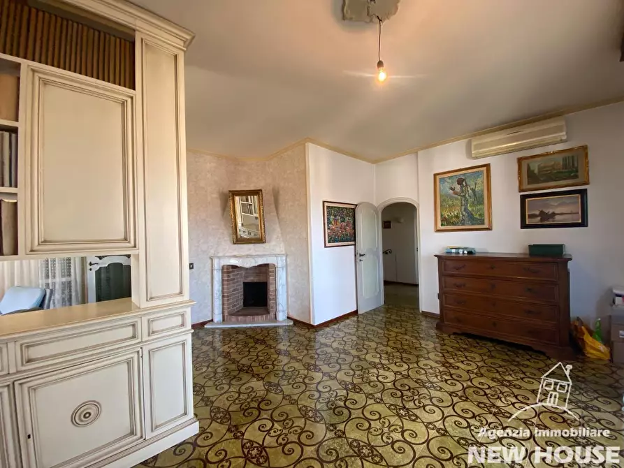 Immagine 24 di Mansarda in vendita  a Pisa