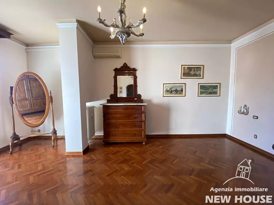 Immagine 59 di Mansarda in vendita  a Pisa