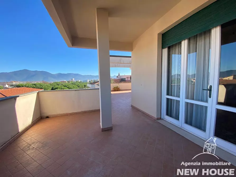 Immagine 93 di Mansarda in vendita  a Pisa