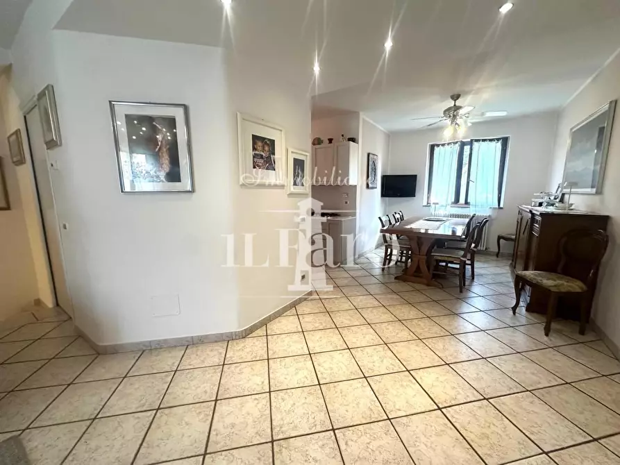 Immagine 5 di Terratetto in vendita  a Campi Bisenzio