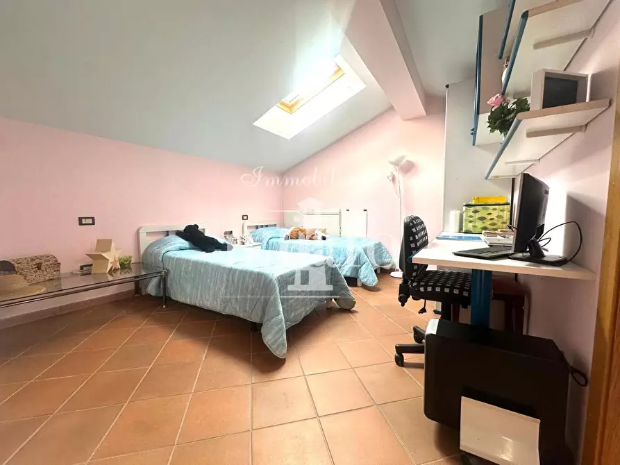 Immagine 30 di Terratetto in vendita  a Campi Bisenzio