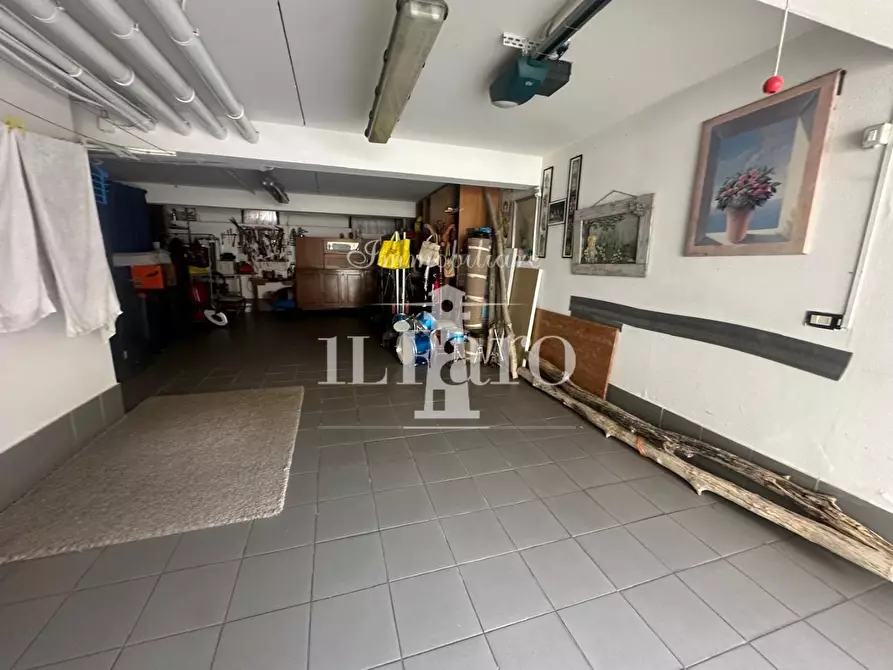 Immagine 41 di Terratetto in vendita  a Campi Bisenzio