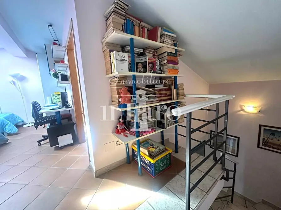 Immagine 29 di Terratetto in vendita  a Campi Bisenzio