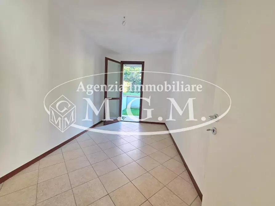 Immagine 11 di Appartamento in vendita  a Santa Maria A Monte