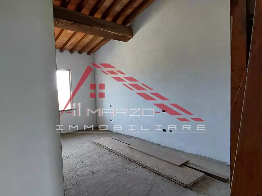 Immagine 9 di Casa colonica in vendita  a Crespina Lorenzana