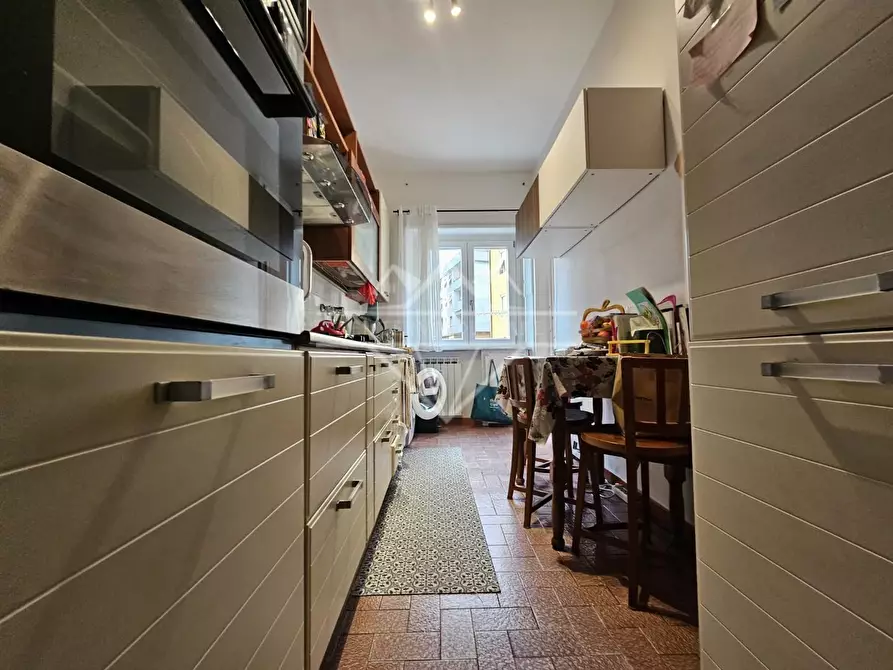 Immagine 6 di Appartamento in vendita  a Carrara