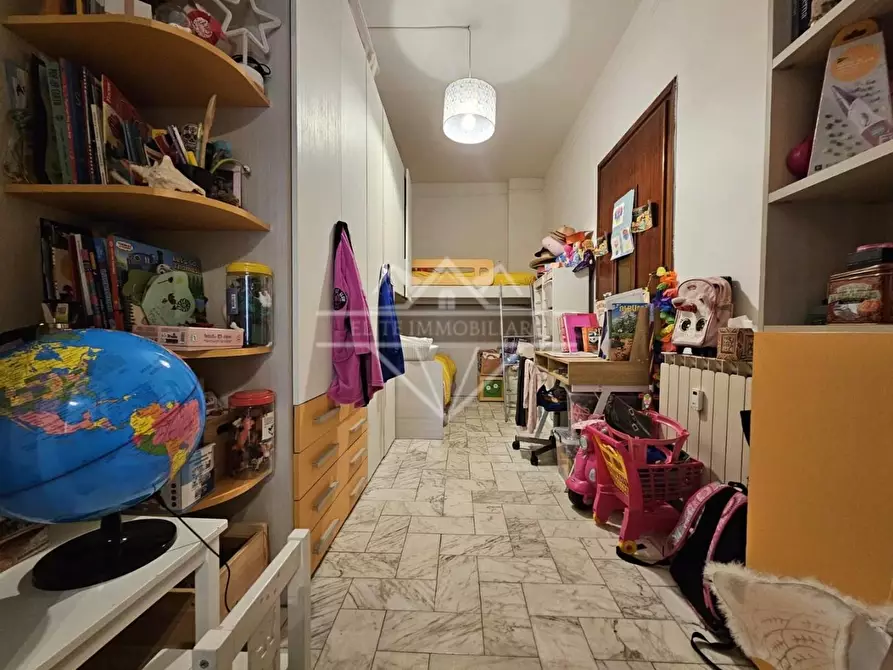 Immagine 11 di Appartamento in vendita  a Carrara