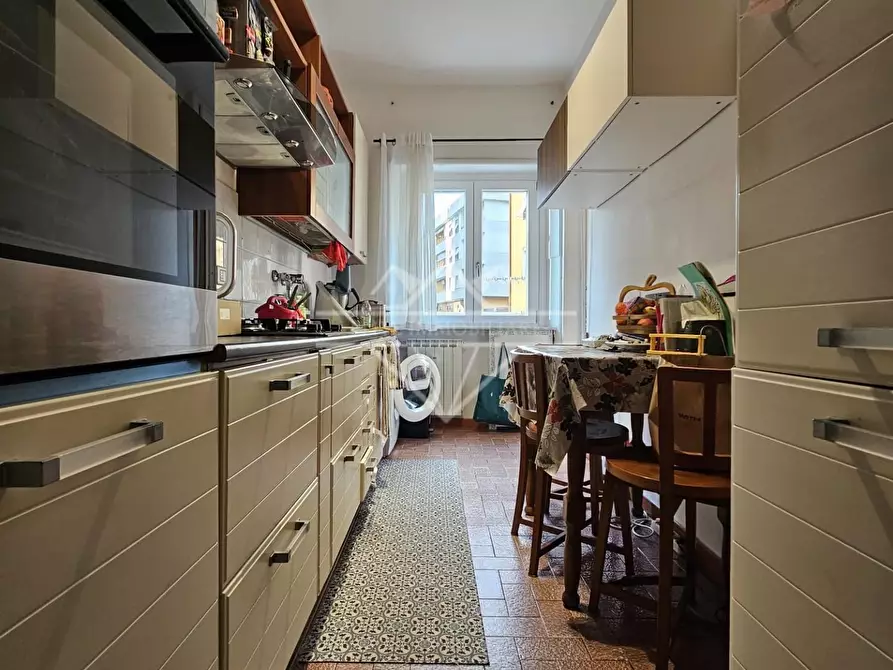 Immagine 5 di Appartamento in vendita  a Carrara