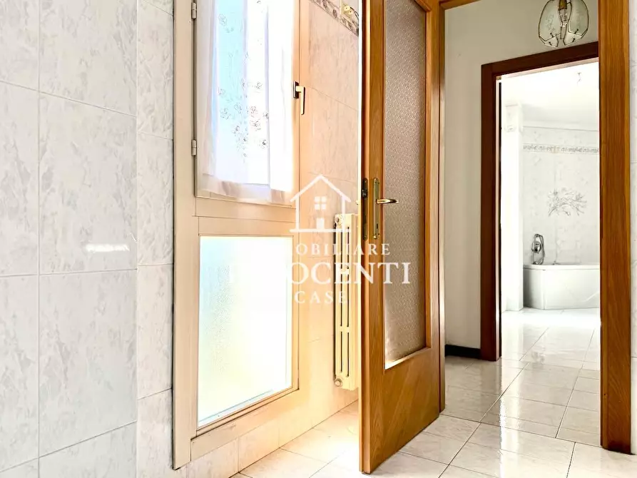 Immagine 20 di Appartamento in vendita  a Massa