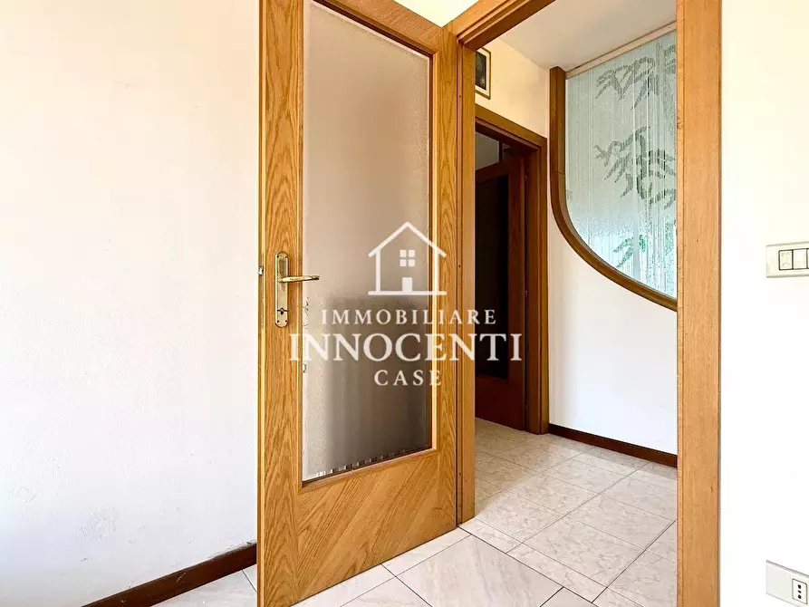 Immagine 18 di Appartamento in vendita  a Massa