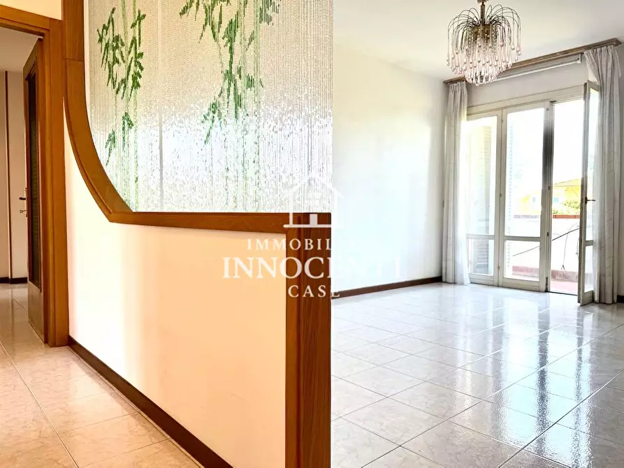 Immagine 3 di Appartamento in vendita  a Massa