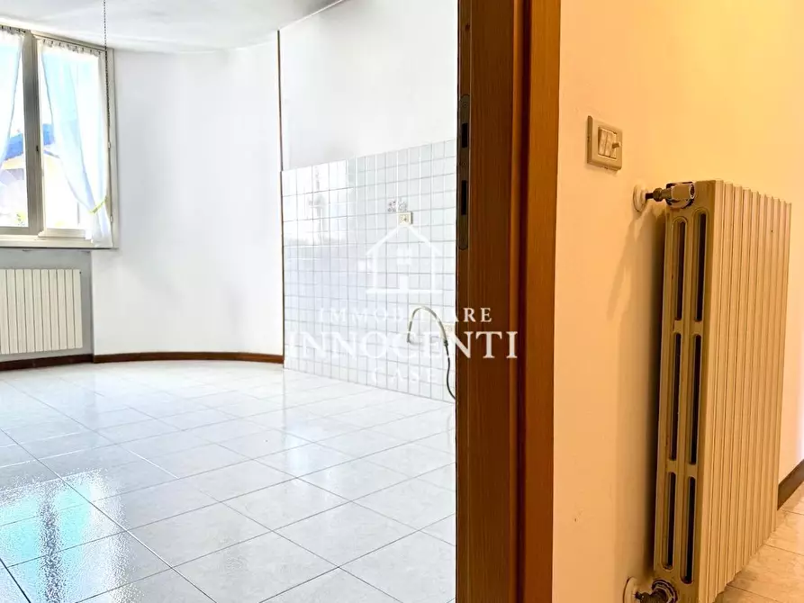 Immagine 7 di Appartamento in vendita  a Massa