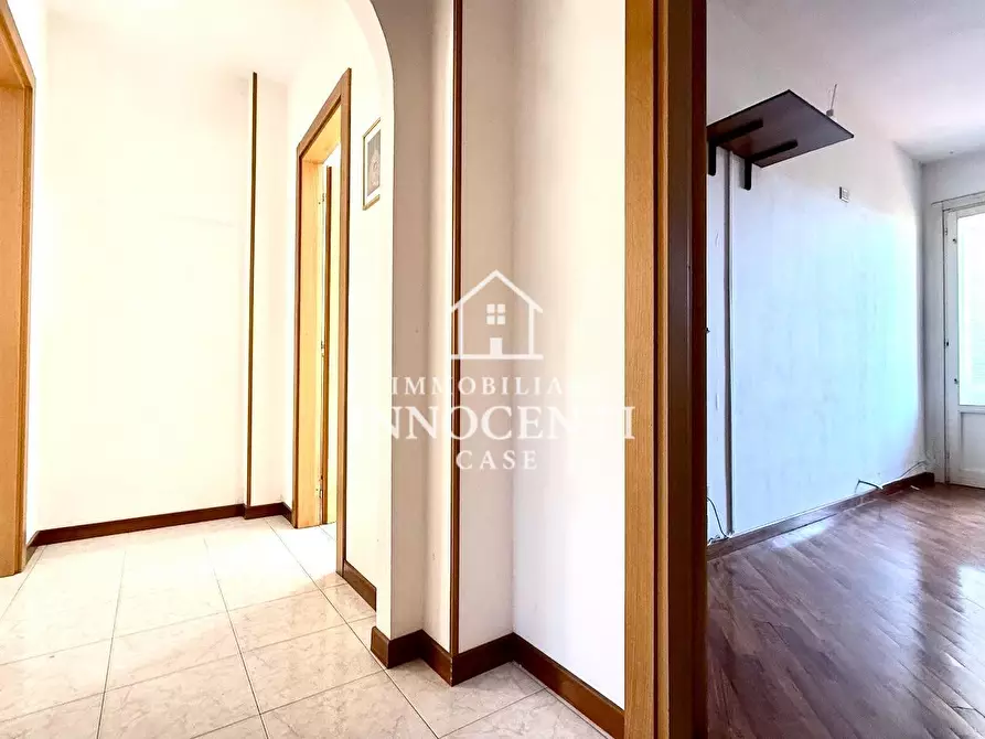 Immagine 8 di Appartamento in vendita  a Massa