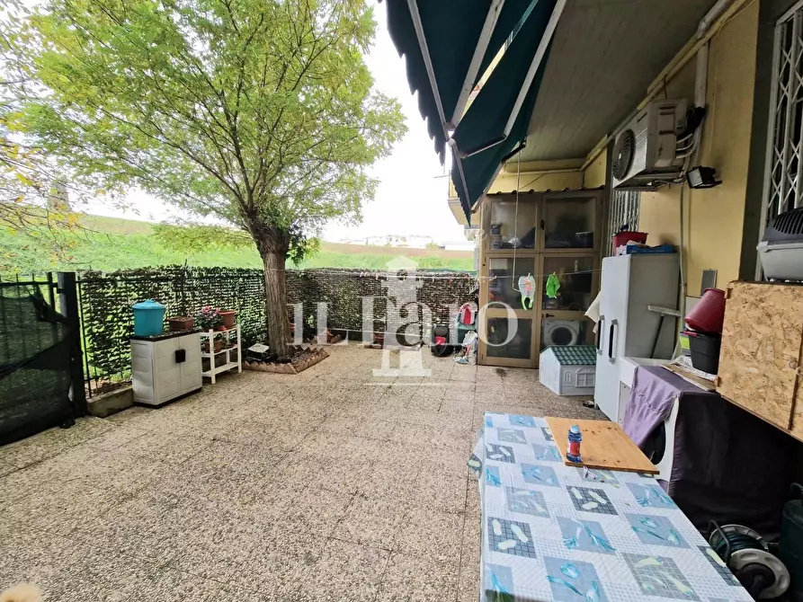 Immagine 4 di Appartamento in vendita  a Campi Bisenzio