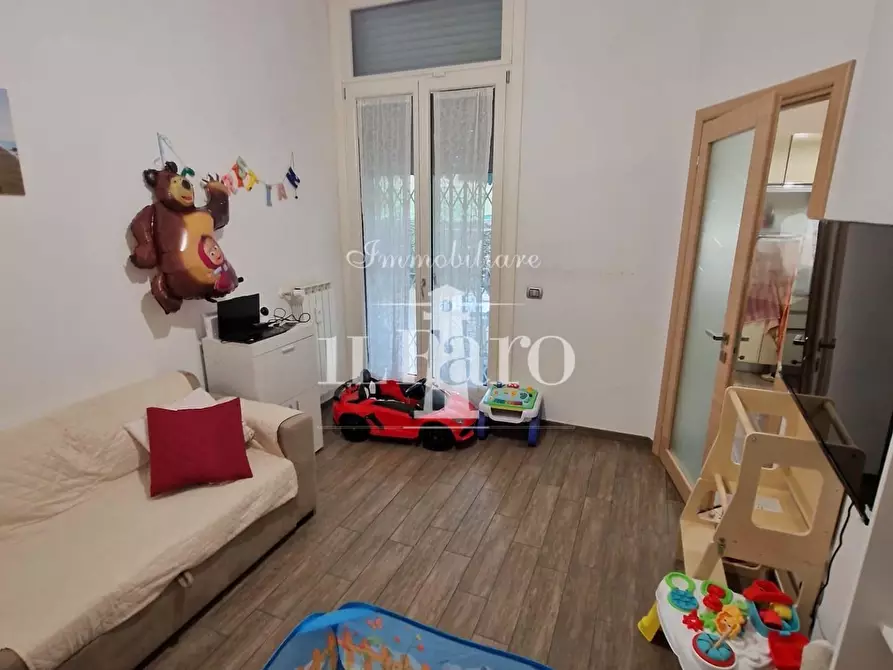 Immagine 22 di Appartamento in vendita  a Campi Bisenzio