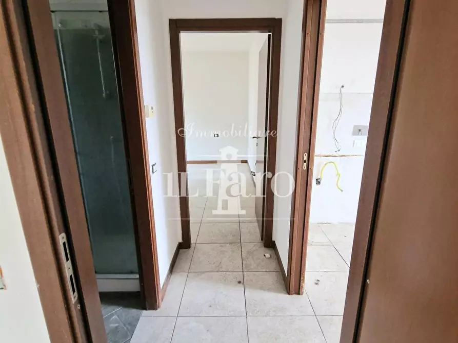 Immagine 11 di Appartamento in vendita  a Campi Bisenzio