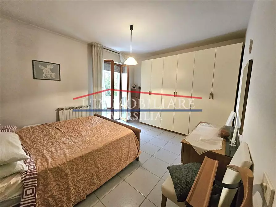 Immagine 18 di Appartamento in vendita  a Massa