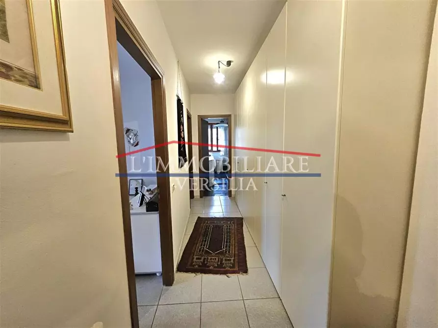 Immagine 10 di Appartamento in vendita  a Massa