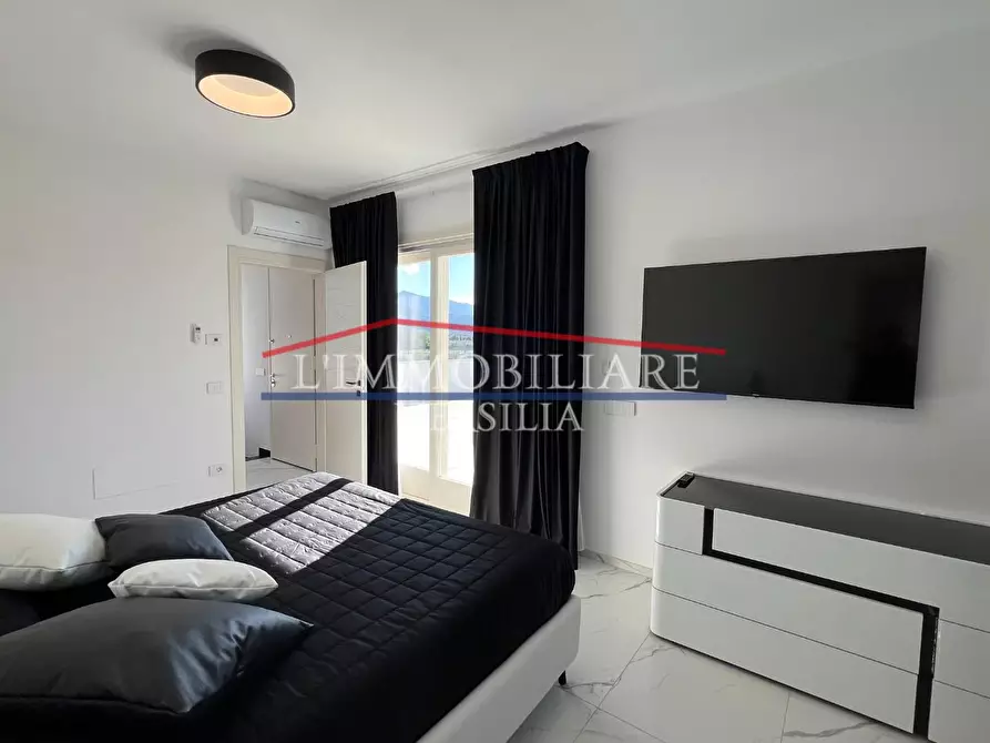 Immagine 45 di Villa in vendita  a Pietrasanta