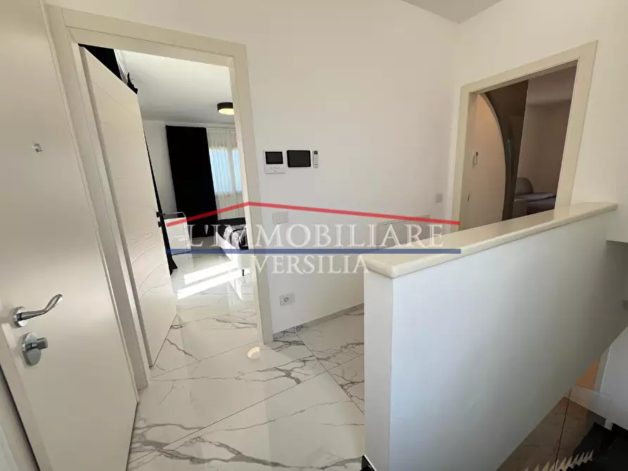 Immagine 41 di Villa in vendita  a Pietrasanta