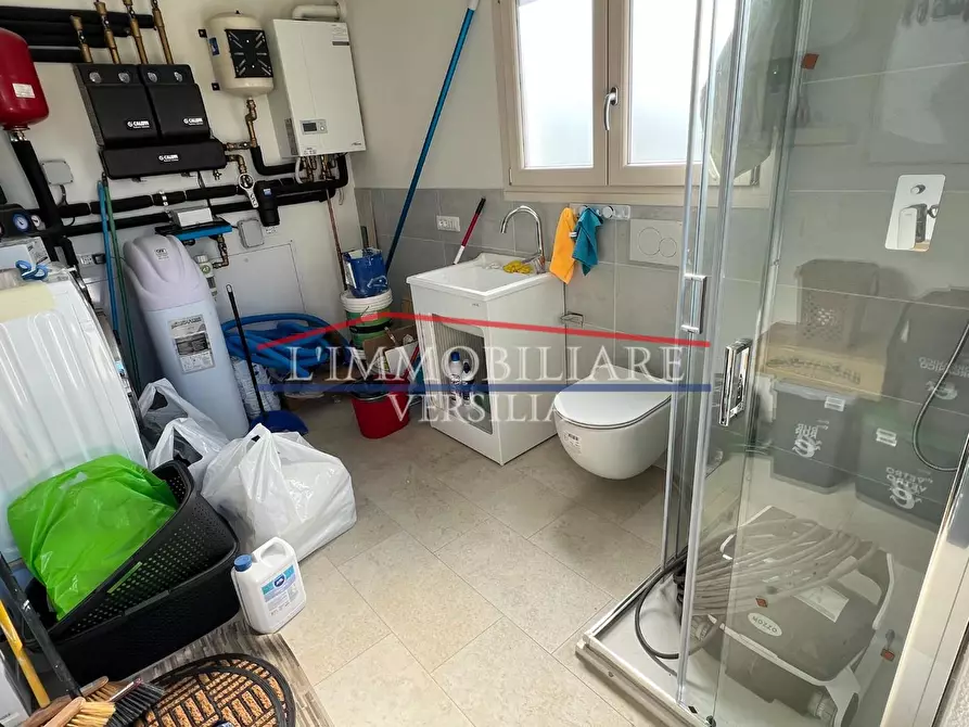 Immagine 66 di Villa in vendita  a Pietrasanta