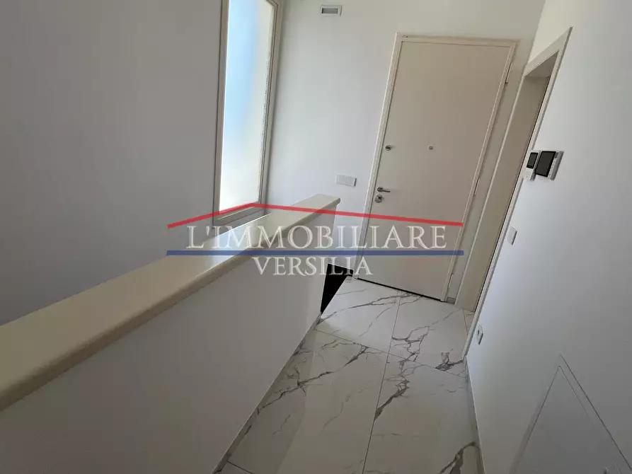 Immagine 50 di Villa in vendita  a Pietrasanta