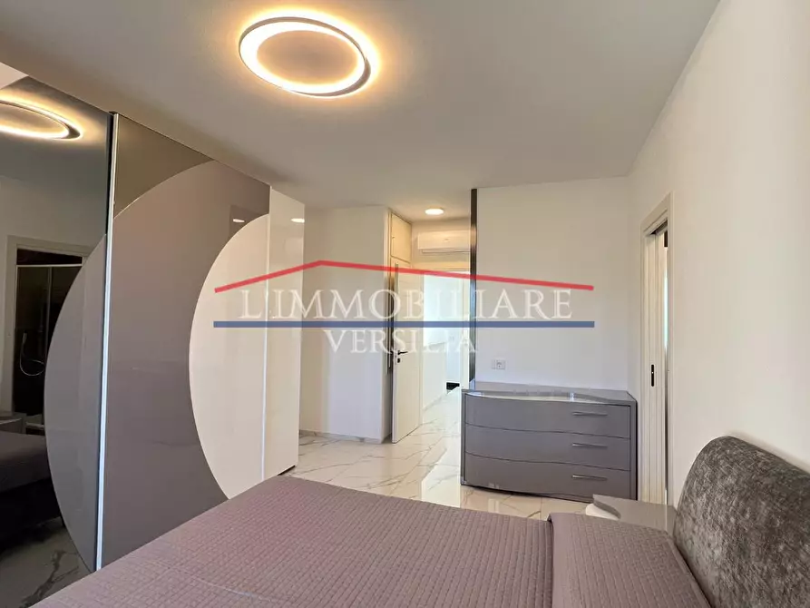 Immagine 53 di Villa in vendita  a Pietrasanta