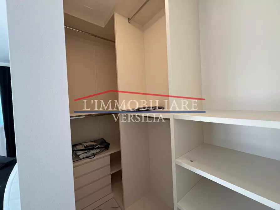 Immagine 47 di Villa in vendita  a Pietrasanta