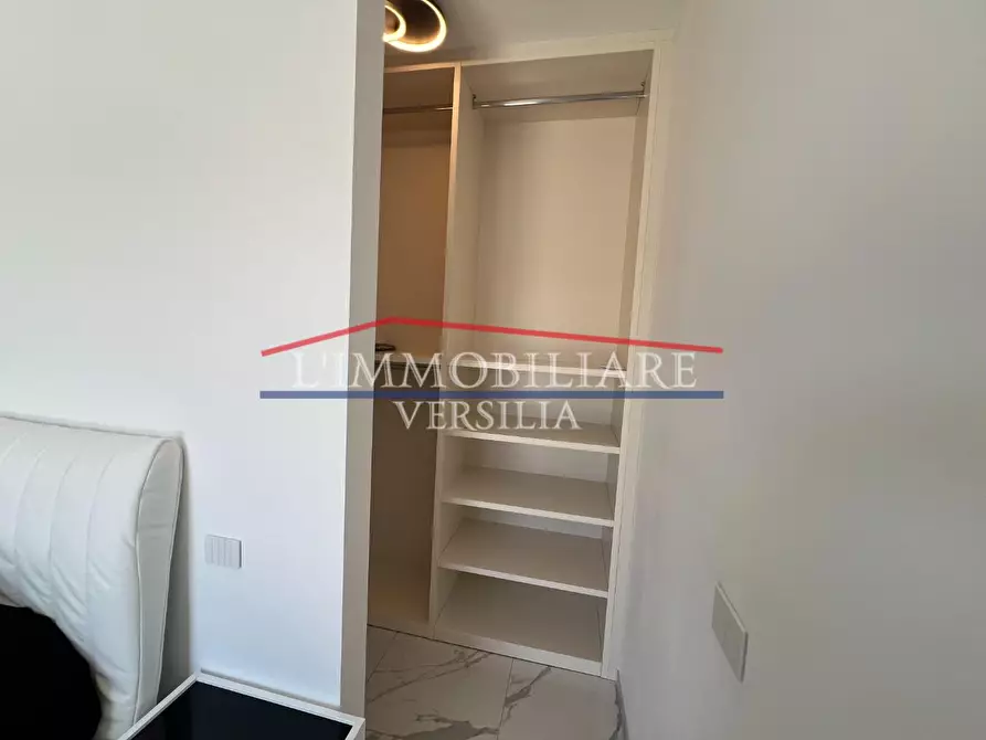 Immagine 46 di Villa in vendita  a Pietrasanta