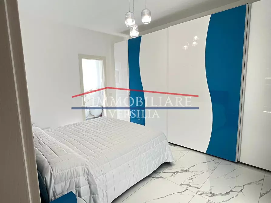 Immagine 24 di Villa in vendita  a Pietrasanta