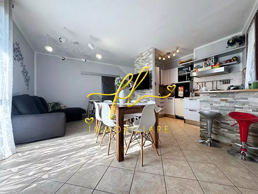 Immagine 1 di Appartamento in vendita  a Collesalvetti