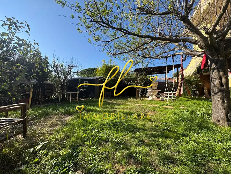 Immagine 37 di Appartamento in vendita  a Collesalvetti